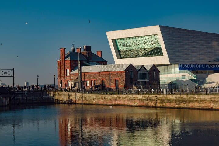 Liverpool and Manchester 12-Hour Day Tour from Birmingham