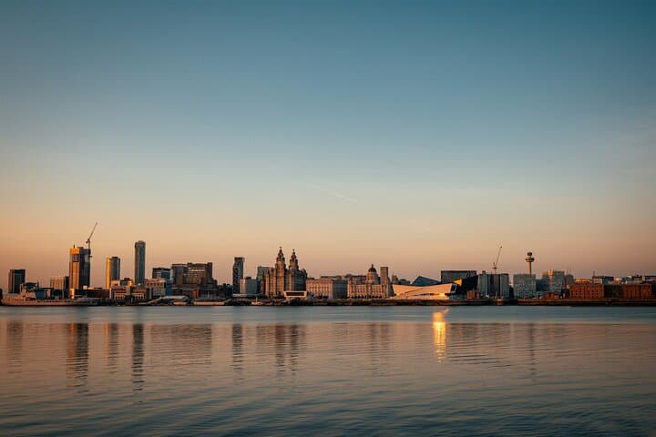 Liverpool and Manchester 12-Hour Day Tour from Birmingham