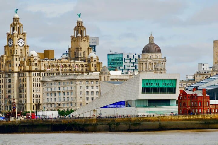 Liverpool and Manchester 12-Hour Day Tour from Birmingham