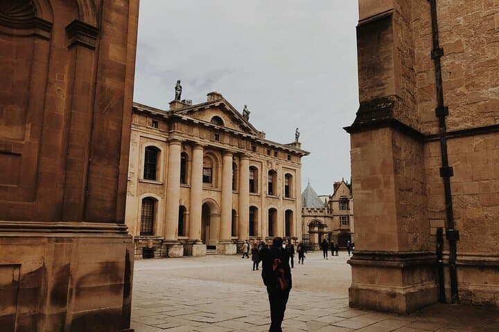Private Tour to Oxford and Blenheim Palace with Hotel Pick Up