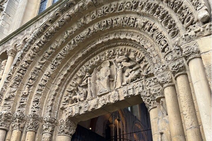 Rochester Private 2hr Walking Tour With A Blue Badge Guide
