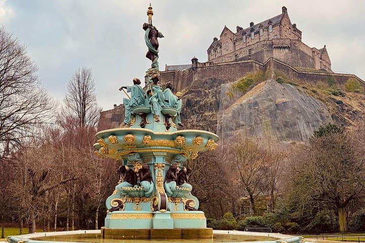 Ross Fountain & Edinburgh Castle