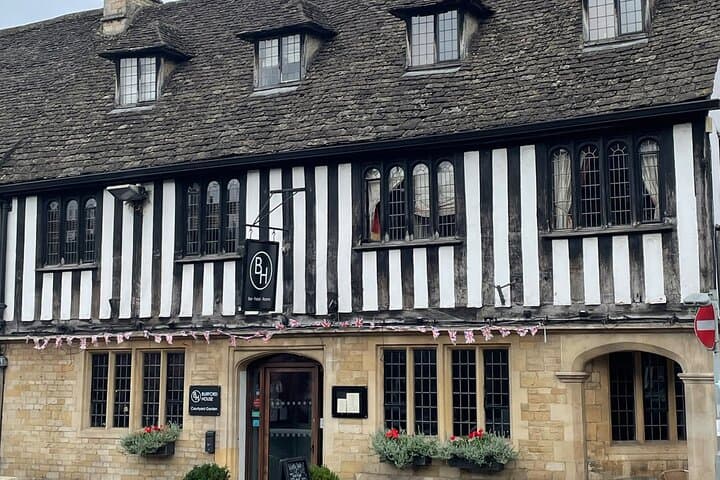 Gateway to the Cotswolds: A Self-Guided Audio Tour of Burford