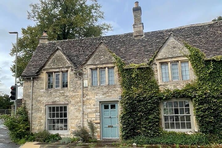 Gateway to the Cotswolds: A Self-Guided Audio Tour of Burford
