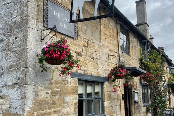 Gateway to the Cotswolds: A Self-Guided Audio Tour of Burford