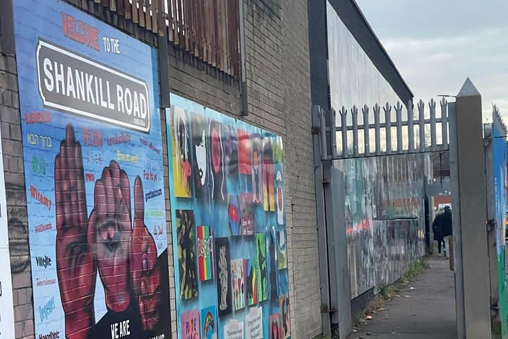 Belfast Peace Wall and Mural Tour