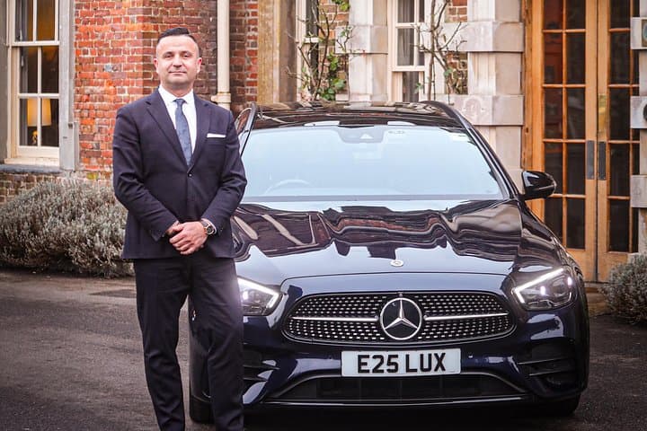Luxury Sightseeing Southampton Cruise to Salisbury and Stonehenge