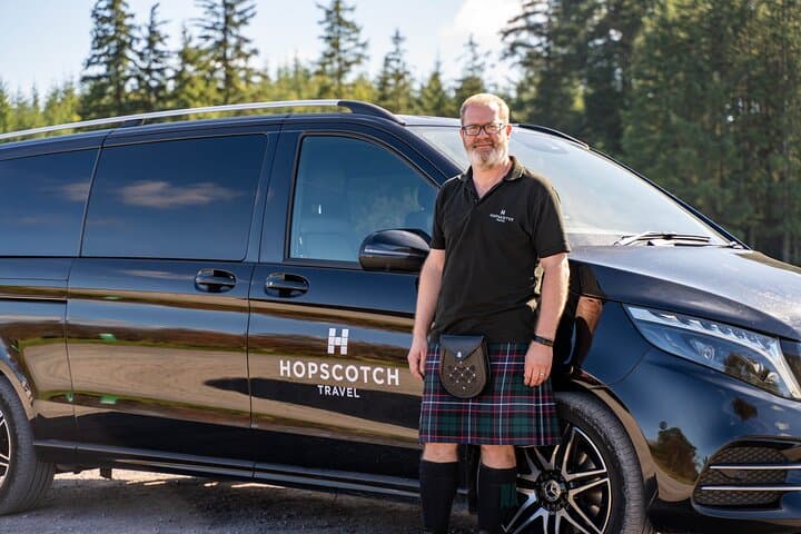 Glasgow: Stirling Castle & Loch Lomond Private Luxury Day Tour