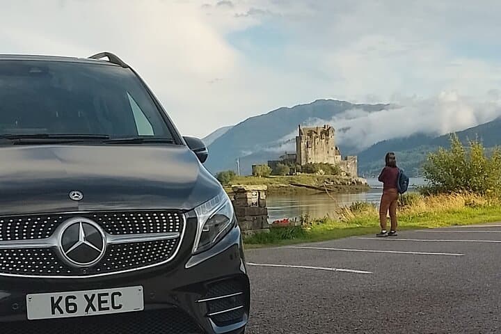 Edinburgh Airport to Edinburgh City Private Luxury Transfer