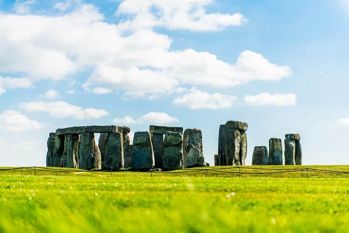 Windsor Castle, Stonehenge & Bath Private Tour