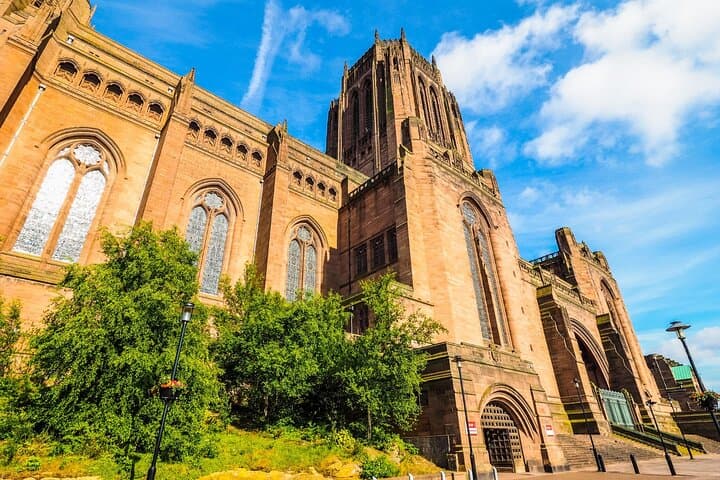 Explore Bristol in 60 minutes with a Local - Private Tour