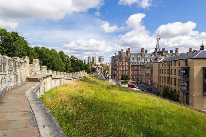 Explore York in 90 minutes with a Local - Private Tour