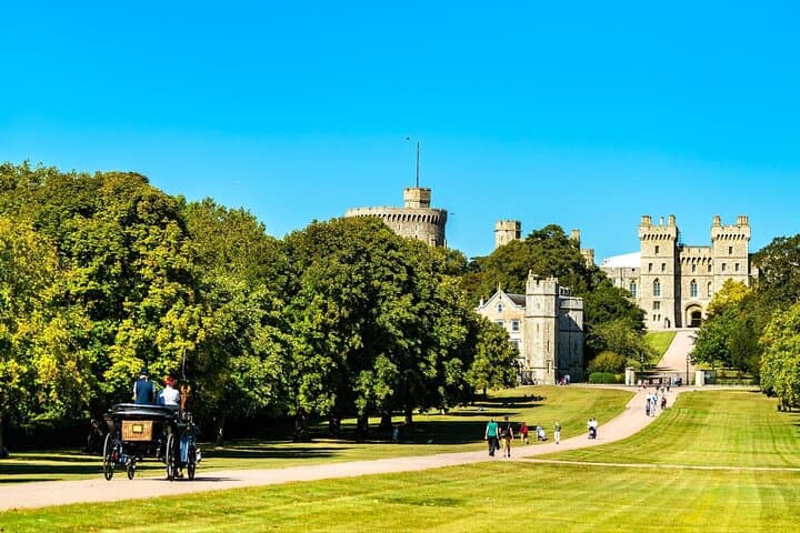 Explore Windsor in 90 minutes with a Local - Private Tour