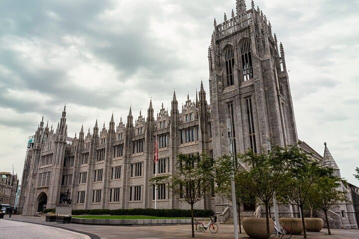 Explore Aberdeen in 90 minutes with a Local - Private Tour