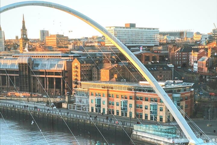 Explore Newcastle in 90 Minutes with a Local - Private Tour