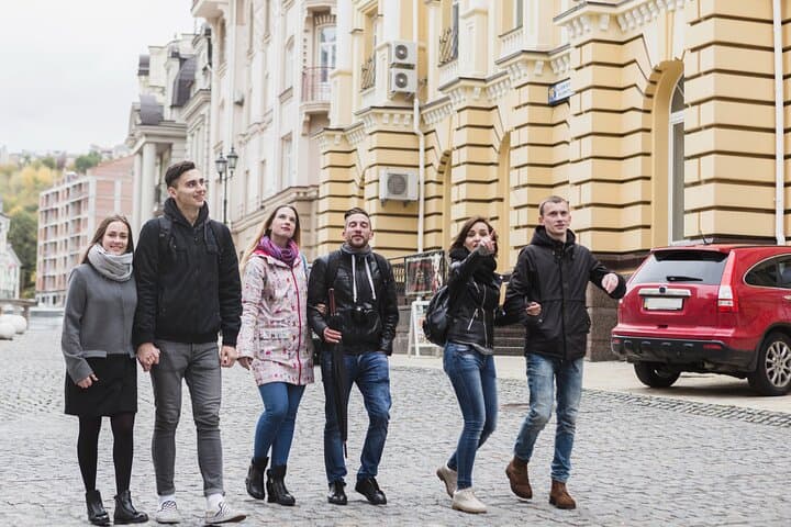 Explore Stirling in 90 minutes with a Local - Private Tour