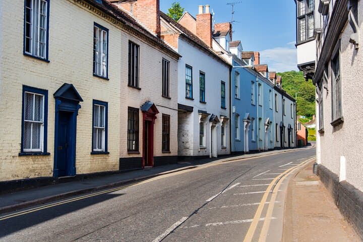 Explore Stirling in 90 minutes with a Local - Private Tour