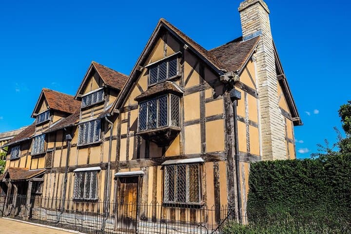 Stratford-upon-Avon in 90 minutes with a Local - Private Tour
