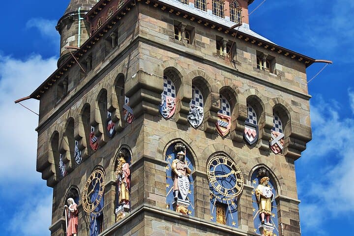 Explore Cardiff in 90 minutes with a Local - Private Tour