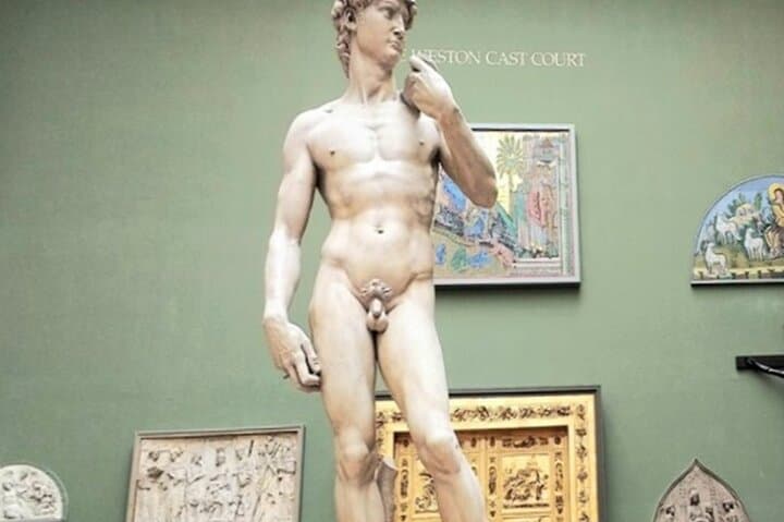Victoria Albert Museum Tour in South Kensington