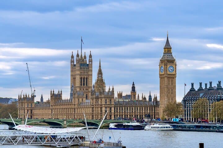 London Tour with Local Blue Badge Guide (Private)