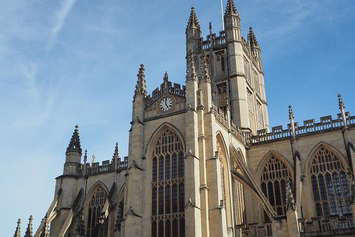 Kid-friendly Ancient Bath City Highlights Tour for Families