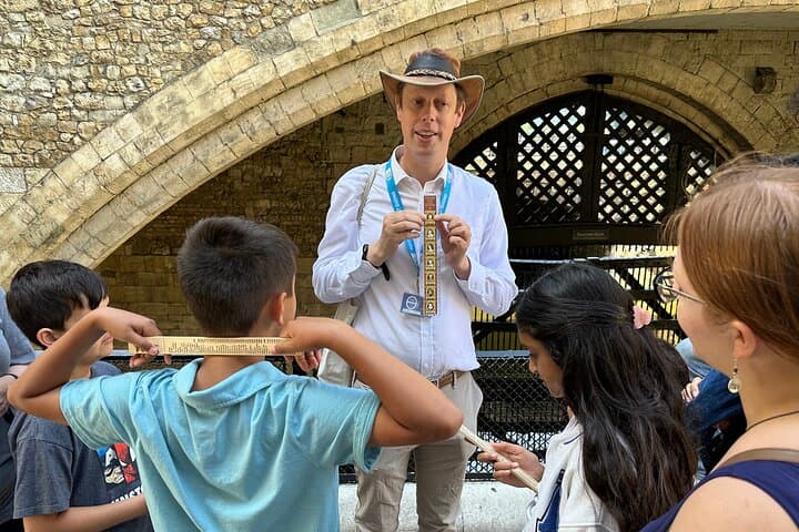 Kid Friendly Tower of London Tour with Expert Local Guide