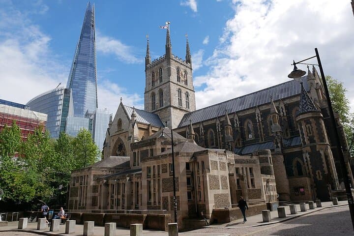London with Brazilian Guide Tower Borough Market and St Paul