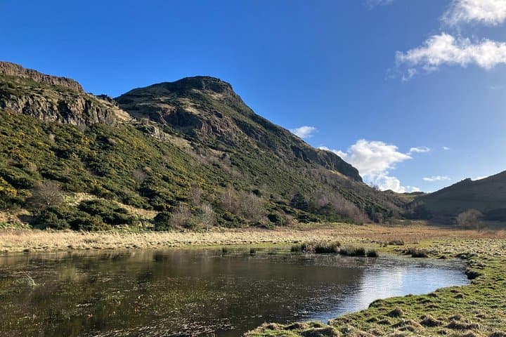 Hike Arthur's Seat & Calton Hill