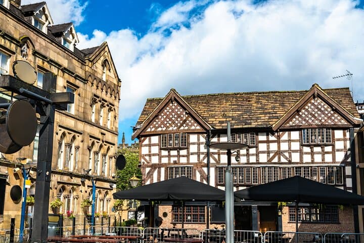Explore Manchester in 60 minutes with a Local - Private Tour