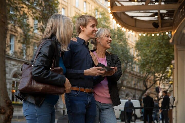 Explore Oxford in 60 minutes with a Local - Private Tour