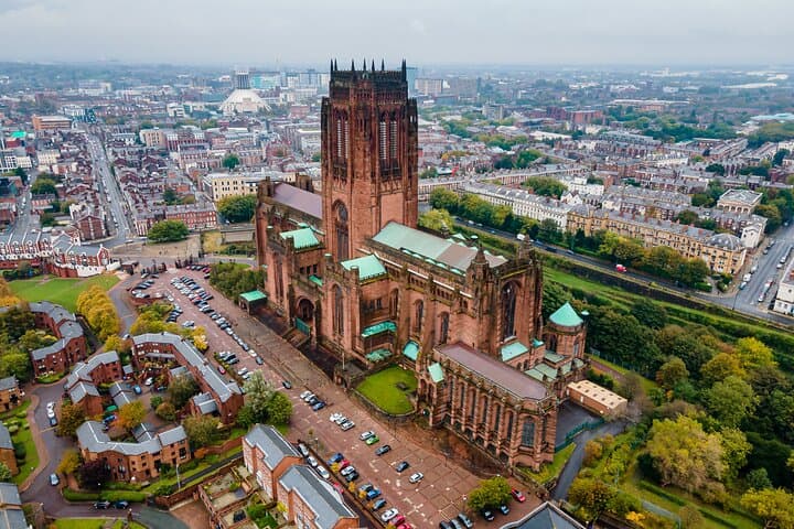 Explore Liverpool in 60 minutes with a Local - Private Tour