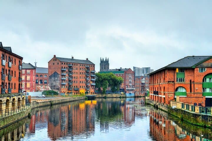 Explore Leeds in 60 minutes with a Local - Private Tour