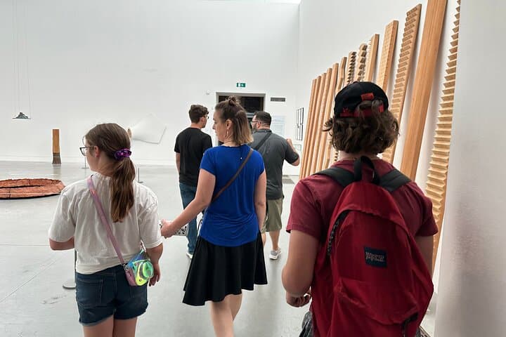 Kid-friendly Tate Modern Art Gallery Guided Tour in London