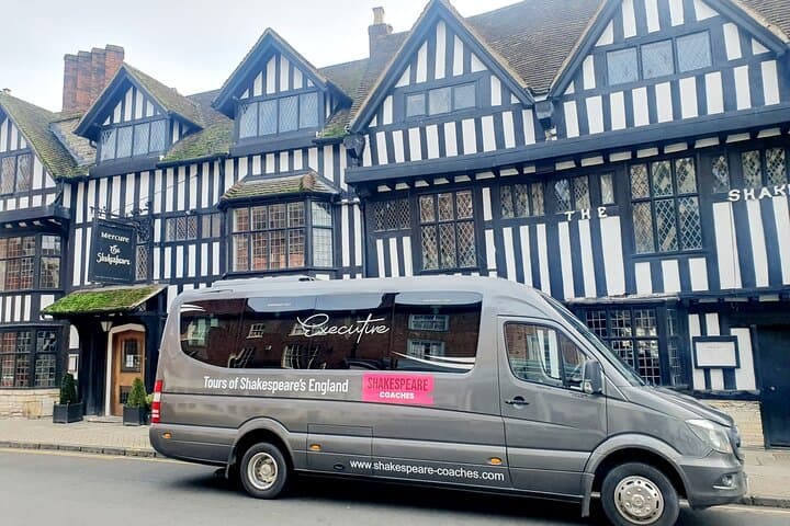 London to Stratford-upon-Avon: Direct Minibus Transfer