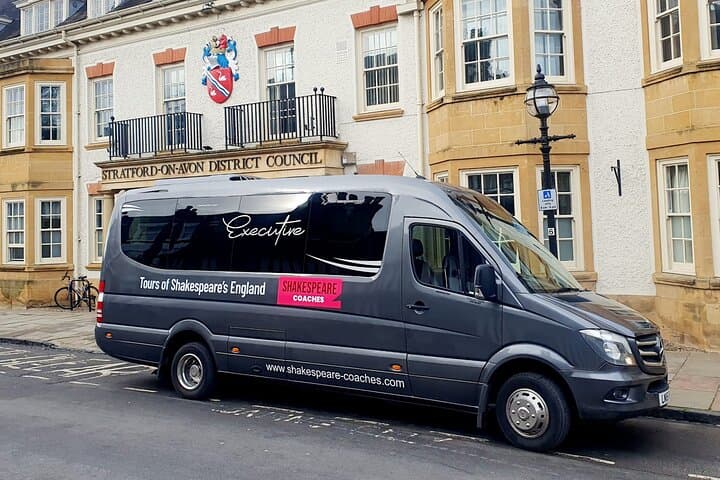 London to Stratford-upon-Avon: Direct Minibus Transfer