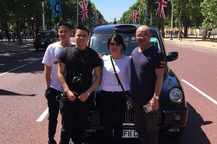 Canadian Heritage in London 4 Hour Private Tour in a Black Cab