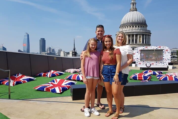 Canadian Heritage in London 4 Hour Private Tour in a Black Cab