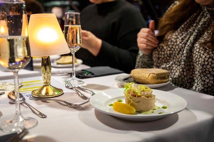 London Murder Mystery Dinner Cruise