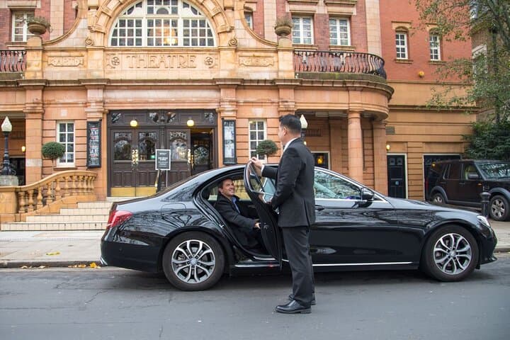 Bath and Cotswold Village Private Car Tour from London