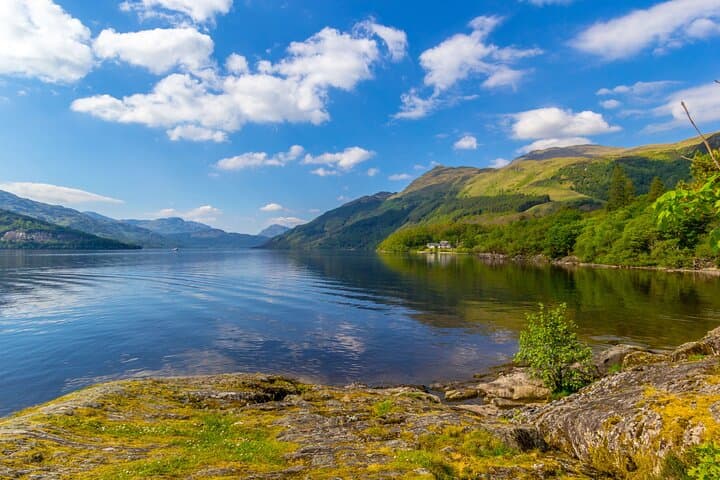 Edinburgh: Loch Lomond, The Highlands & Hairy Coo's (Small-Group)
