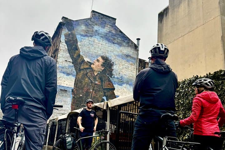 Glasgow Small Group E Bike Tour: Highlights & Hidden Corners