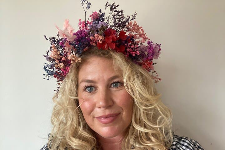 Flower crown and Fizz workshop