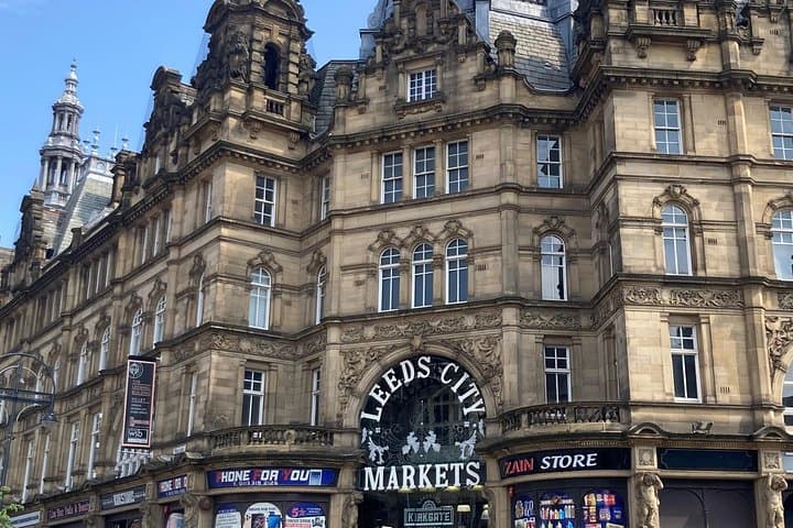 A Self-Guided Audio Tour of Leeds: Royals, Lions, and Golden Owls