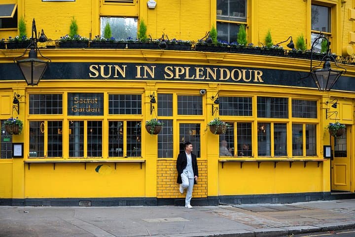 Private Photoshoot in Colourful Notting Hill