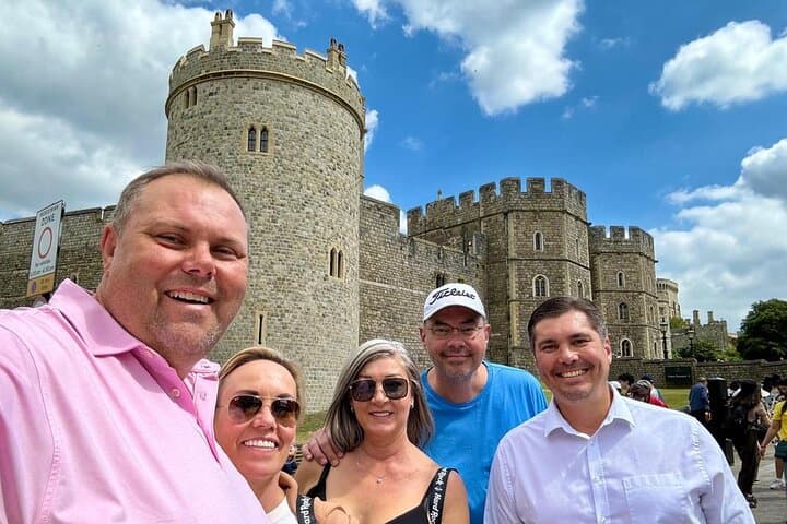 Windsor Castle and Eton College with Chauffeur and Guide