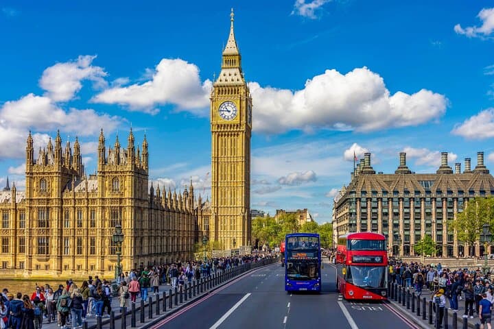 Westminster, London Walking Tour with Audioguide