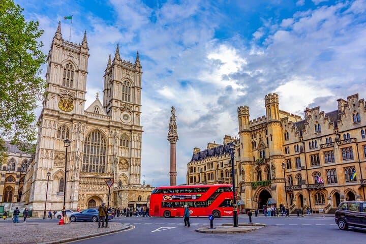 Westminster, London Walking Tour with Audioguide