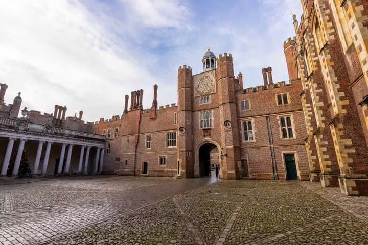 Windsor Castle & Hampton Court Palace Private Tour