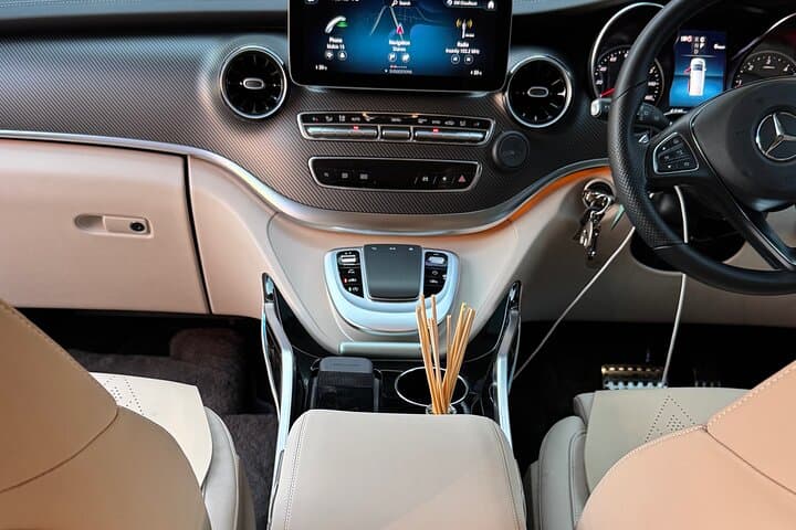 Heathrow Airport to Central London, Private Transfer Luxury Van